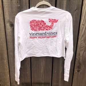 Cropped vineyard vines valentine’s day long sleeve